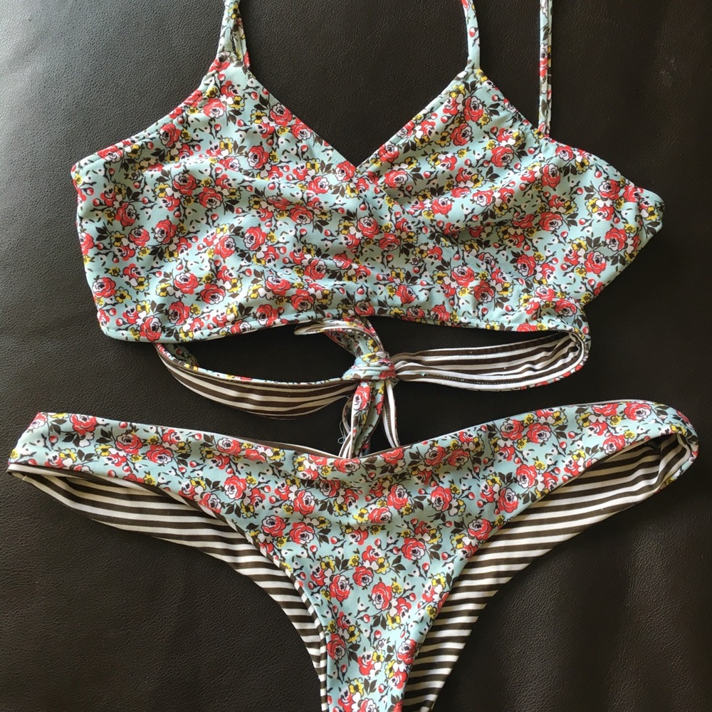 L space wrap bikini set